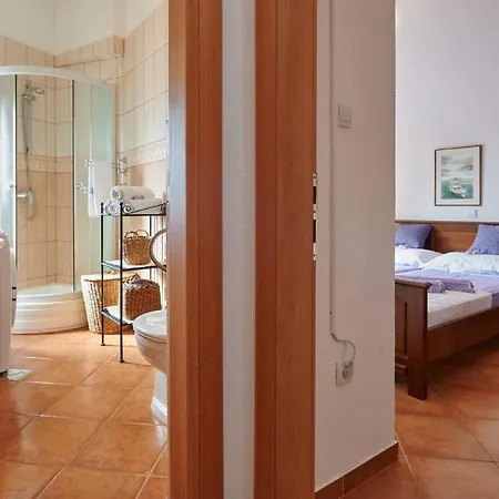 Apartman Amazing דירה *