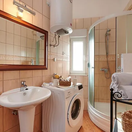 Apartman Amazing דירה
